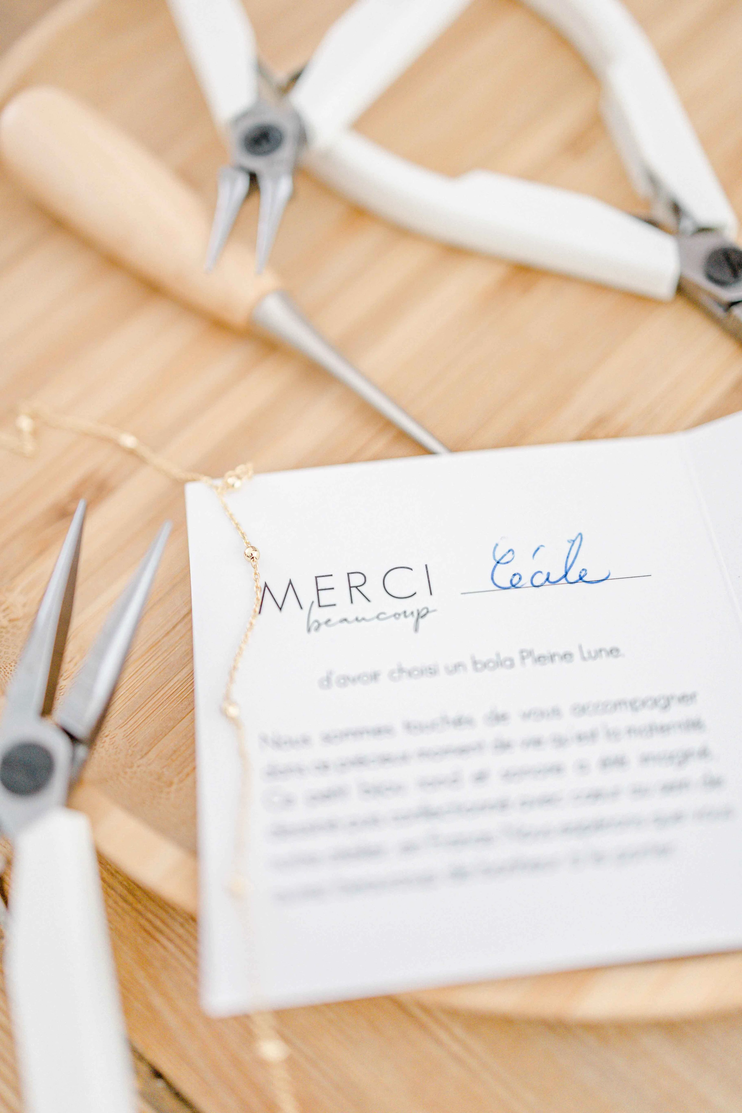 papier fournitures de bureau papeterie écriture ruban